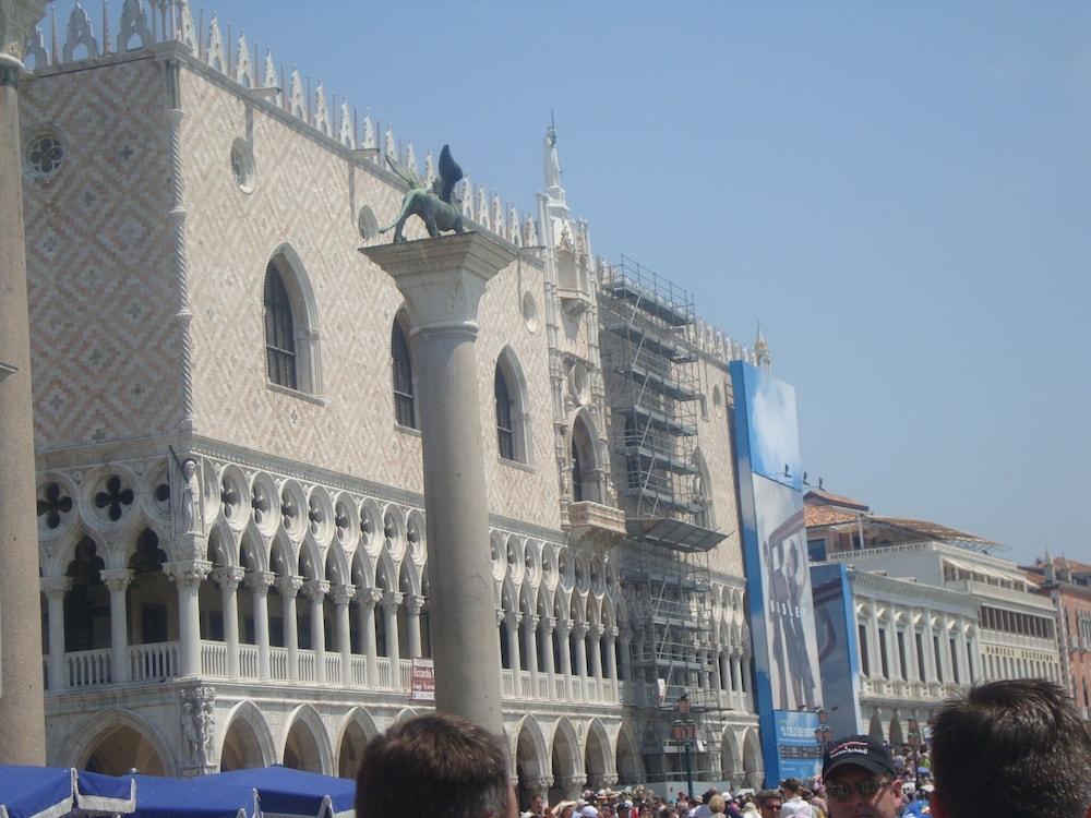 Atlantide Hotel Venecia Exterior foto